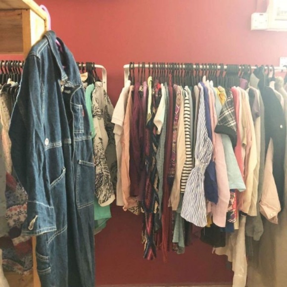 5-10 item clothing mystery bundle!:) - Picture 7 of 9